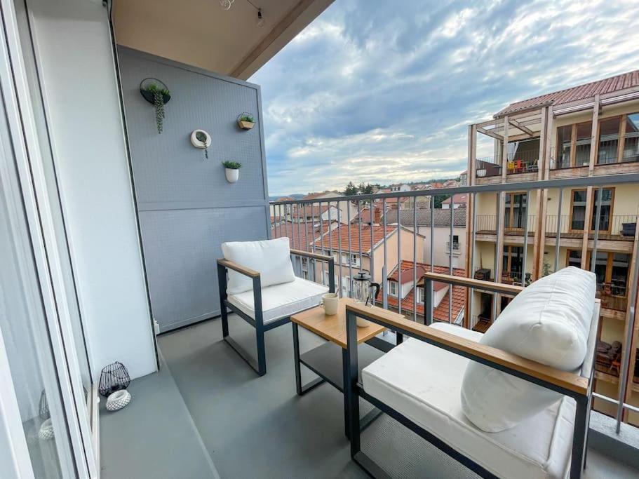 Le Lagon Bleu - Appt Wifi Parking Balcon Le Puy-en-Velay Exterior photo